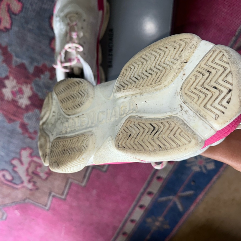 Balenciaga triple s pink and white - Picture 12 of 16